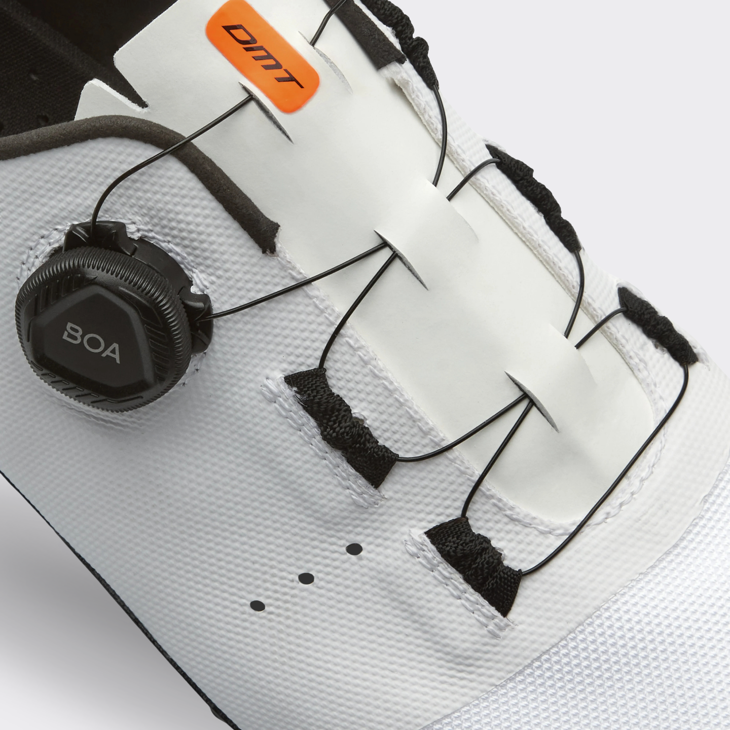 KM4 Shoes - White